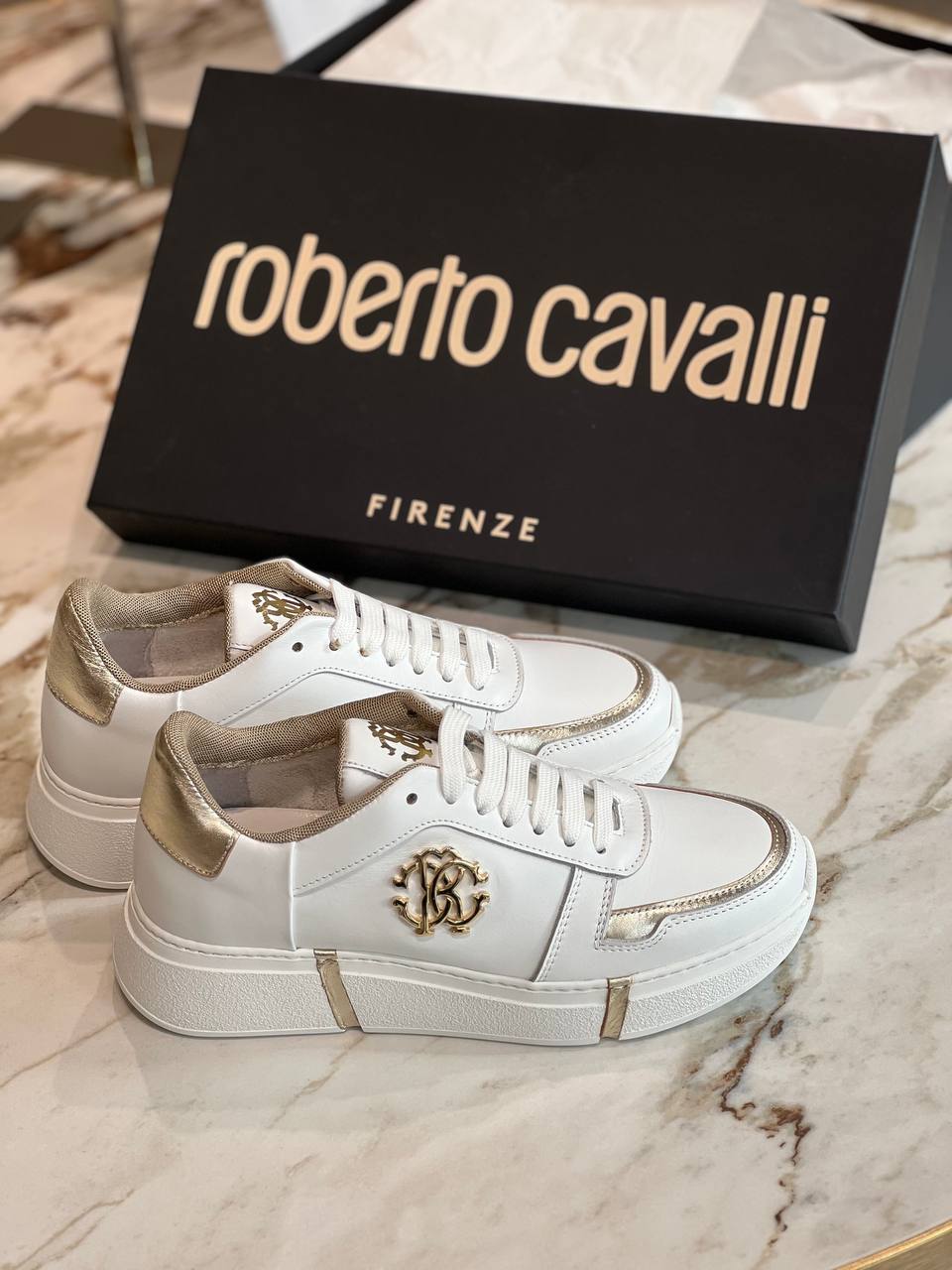 Roberto Cavalli Outlets 4423