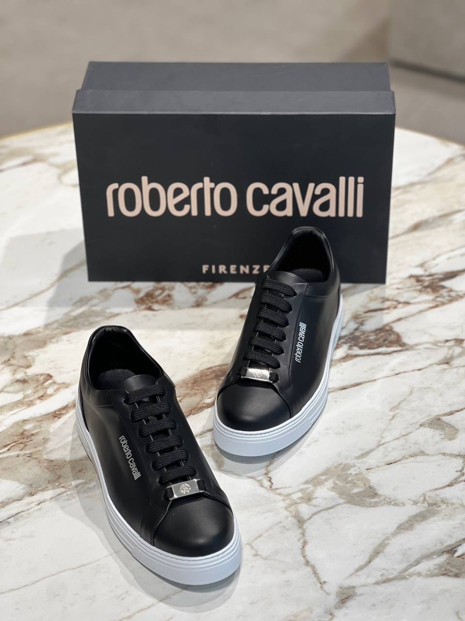 Roberto Cavalli Outlets 4686