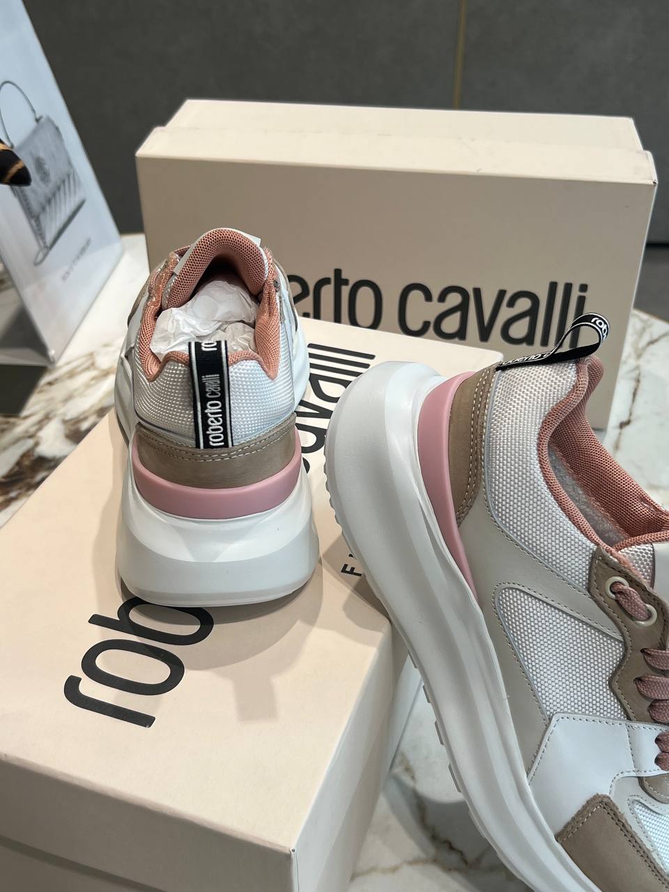 Roberto Cavalli Outlets 5094