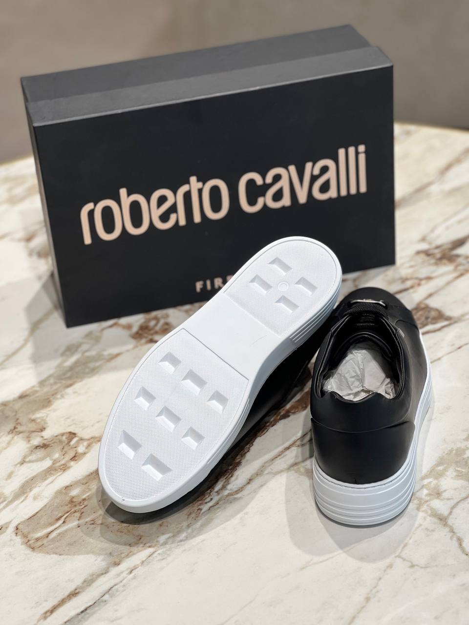 Roberto Cavalli Outlets 5195