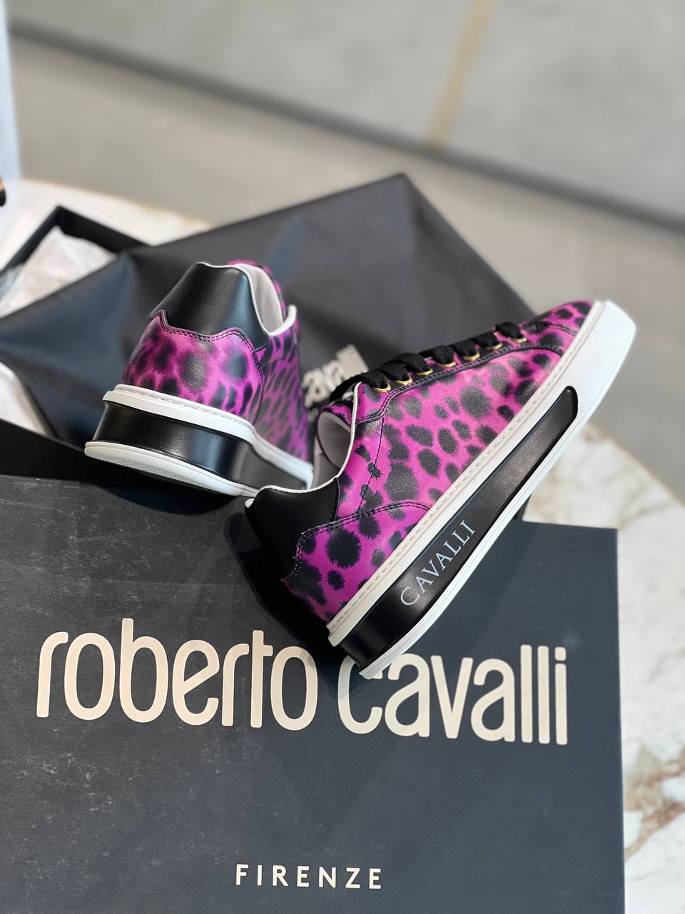 Roberto Cavalli Outlets 5864