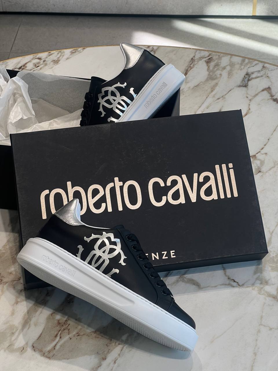 Roberto Cavalli Outlets 5872