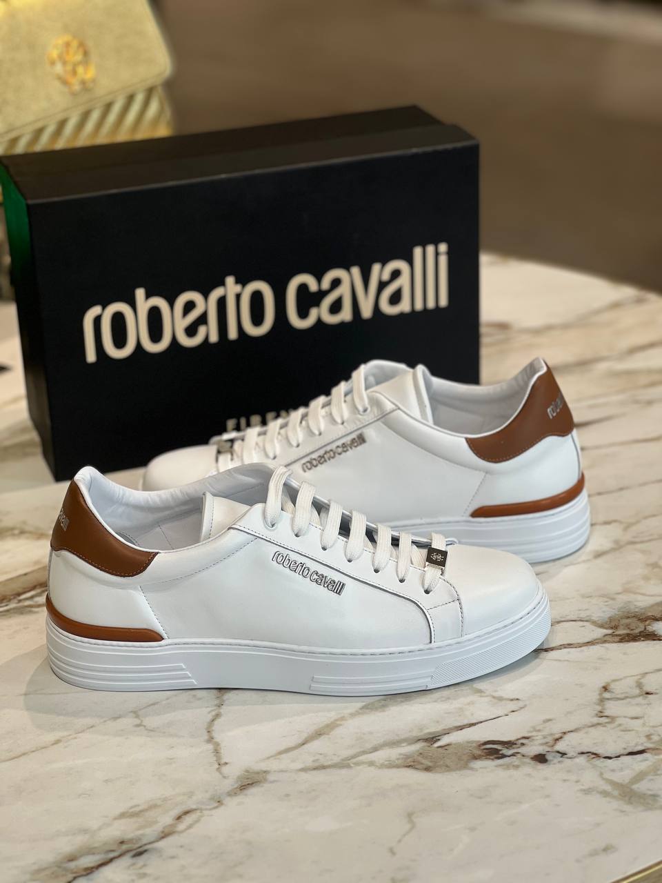 Roberto Cavalli Outlets 5927