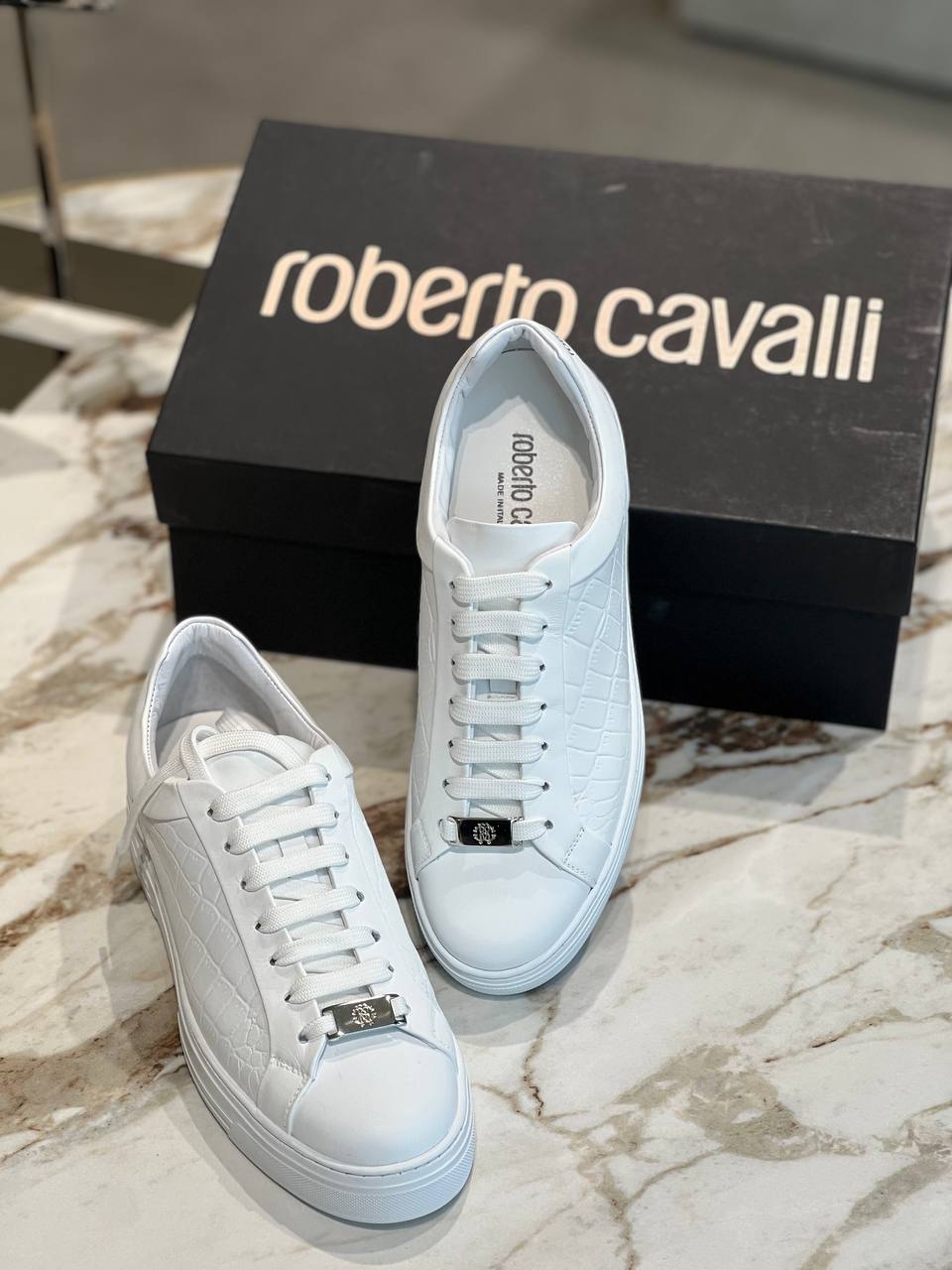 Roberto Cavalli Outlets 5942