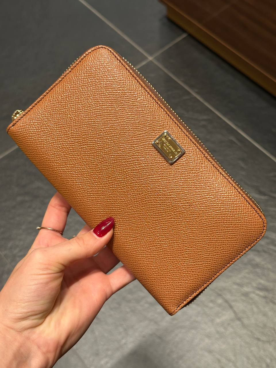 DOLCE & GABBANA OUTLETS 144343