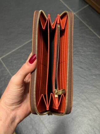 DOLCE & GABBANA OUTLETS 144346