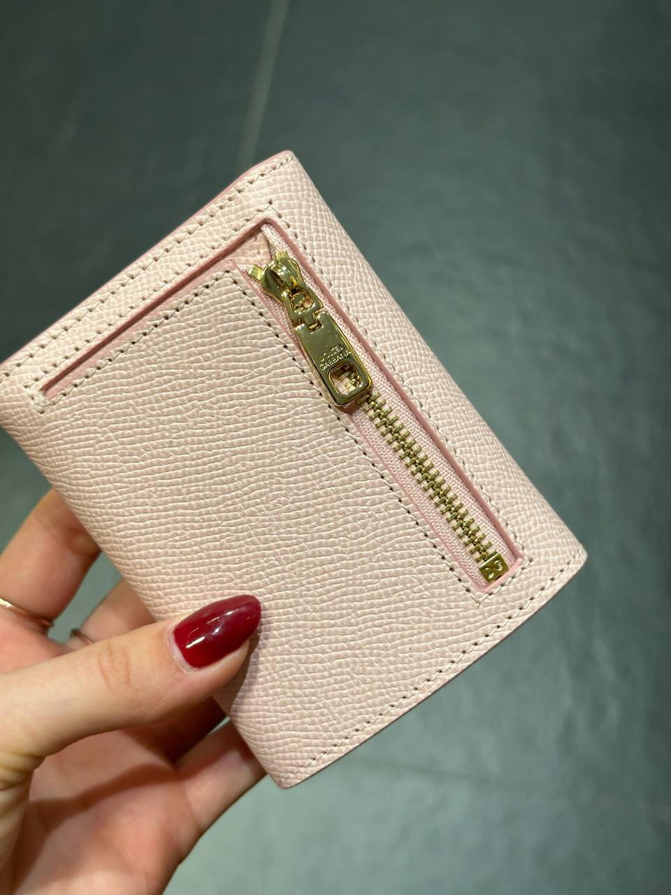 DOLCE & GABBANA OUTLETS 144428