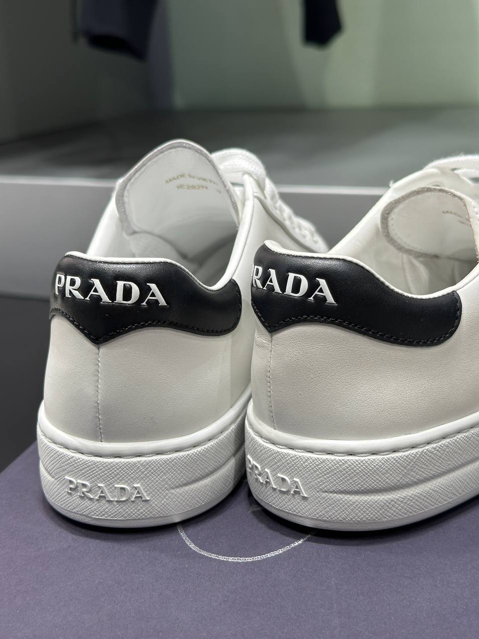 PRADA OUTLET 87302