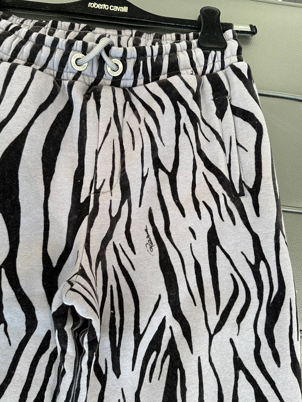 ROBERTO CAVALLI OUTLETS 9657