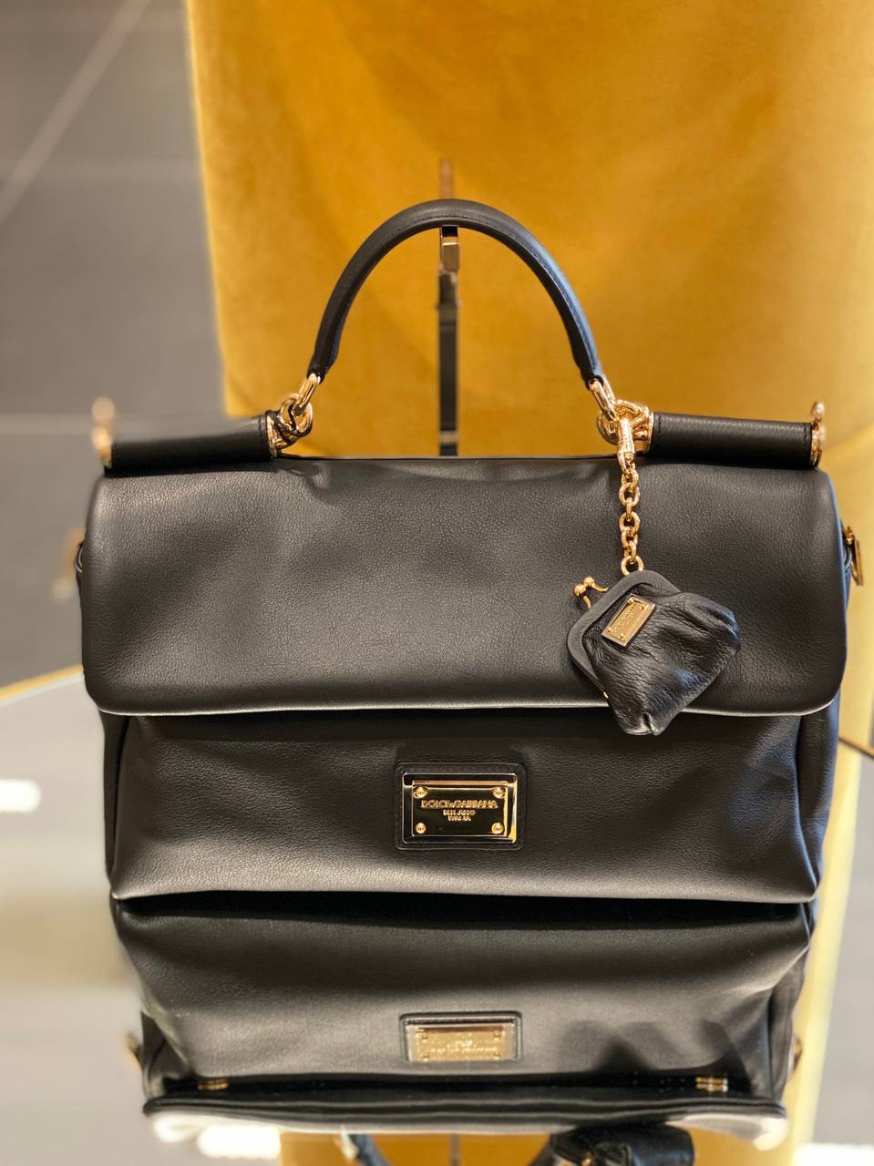 DOLCE & GABBANA OUTLETS 152143