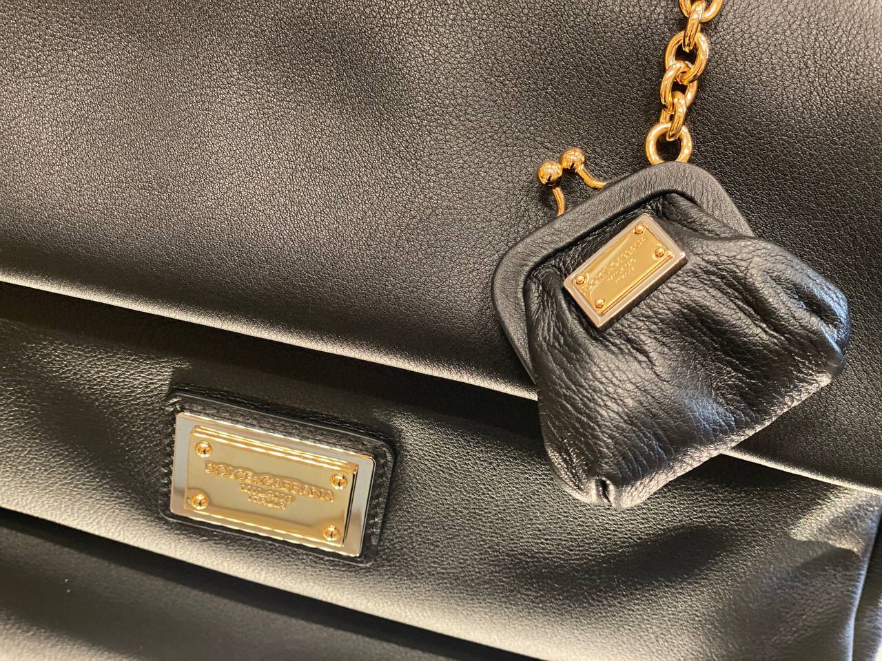 DOLCE & GABBANA OUTLETS 152144