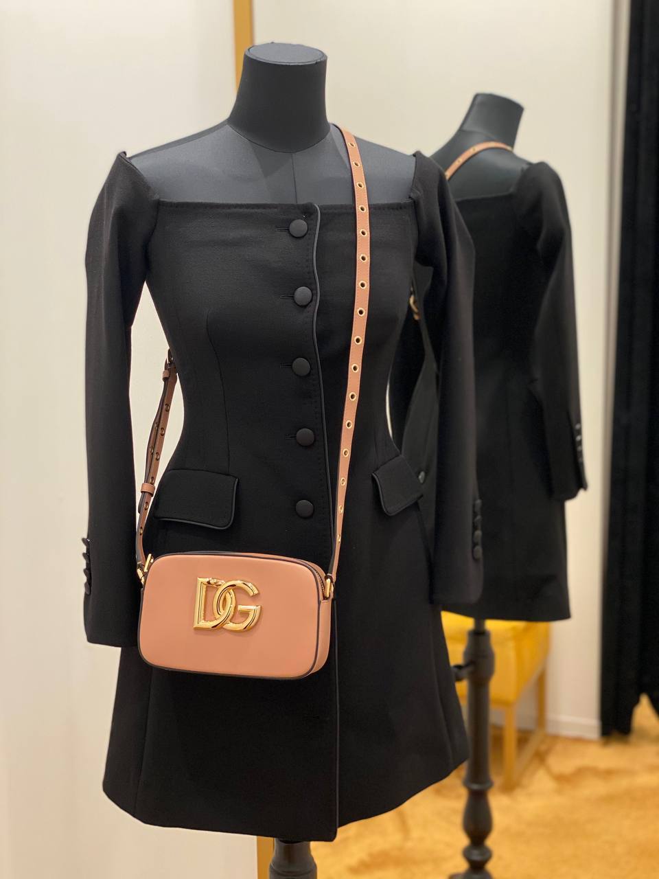 DOLCE & GABBANA OUTLETS 152164