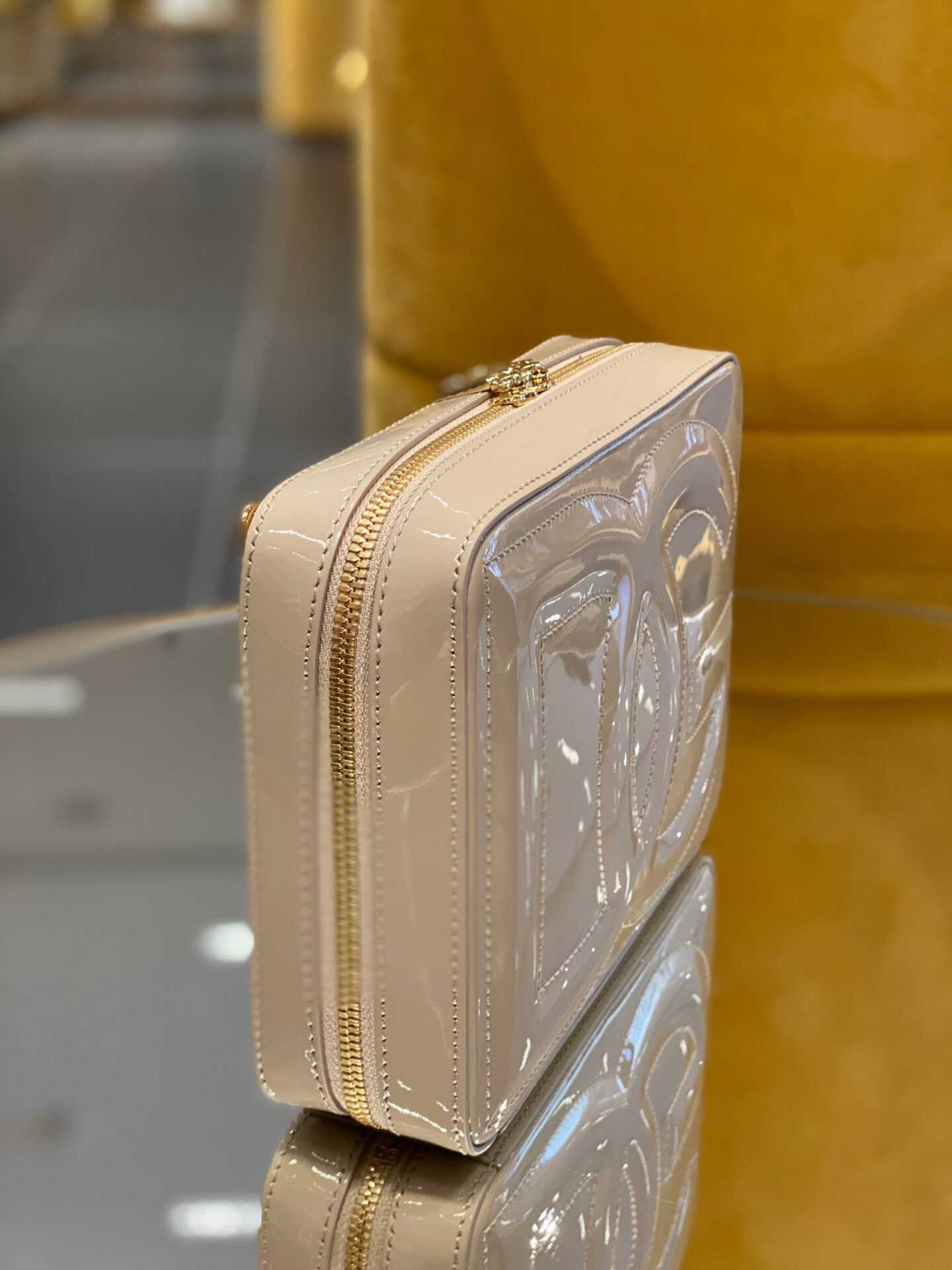 DOLCE & GABBANA OUTLETS 152175