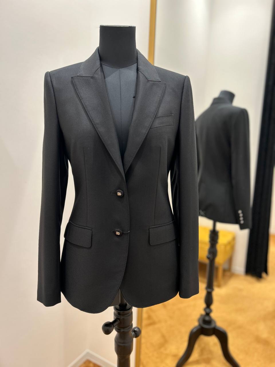 DOLCE & GABBANA OUTLETS 154397