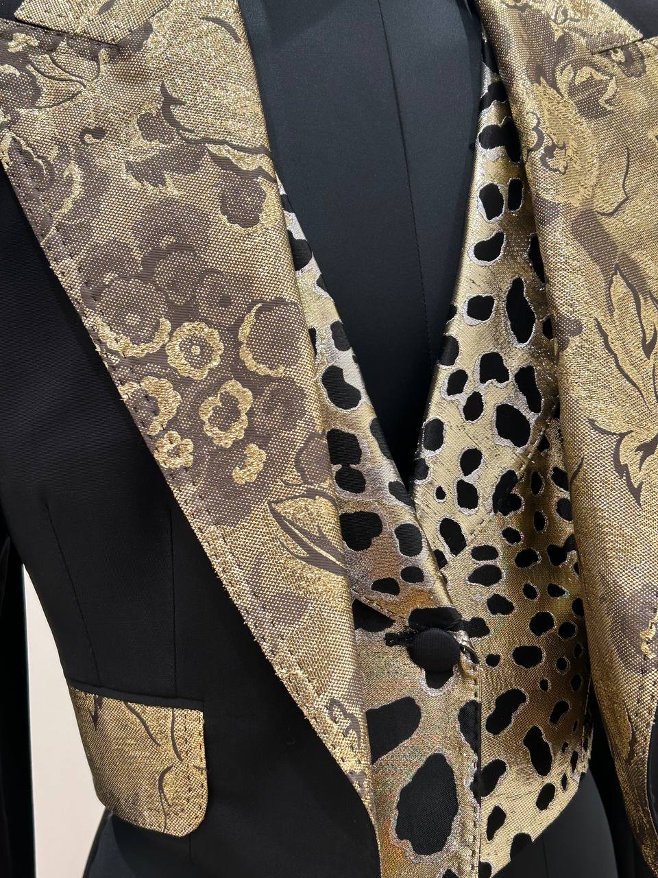 DOLCE & GABBANA OUTLETS 154411