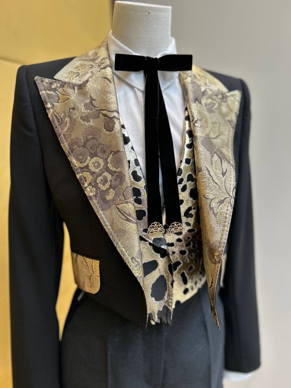 DOLCE & GABBANA OUTLETS 154415