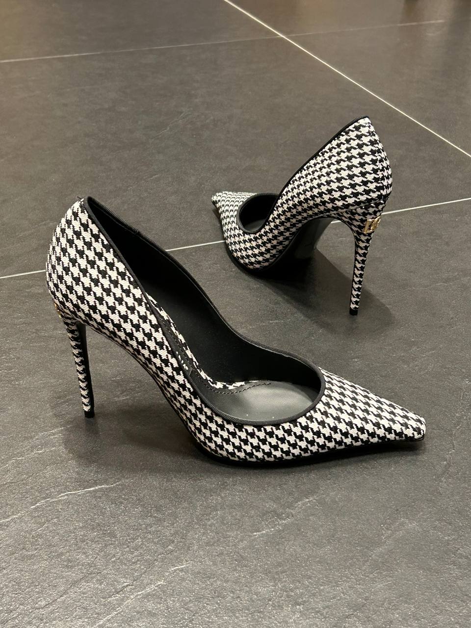 DOLCE & GABBANA OUTLETS 154448