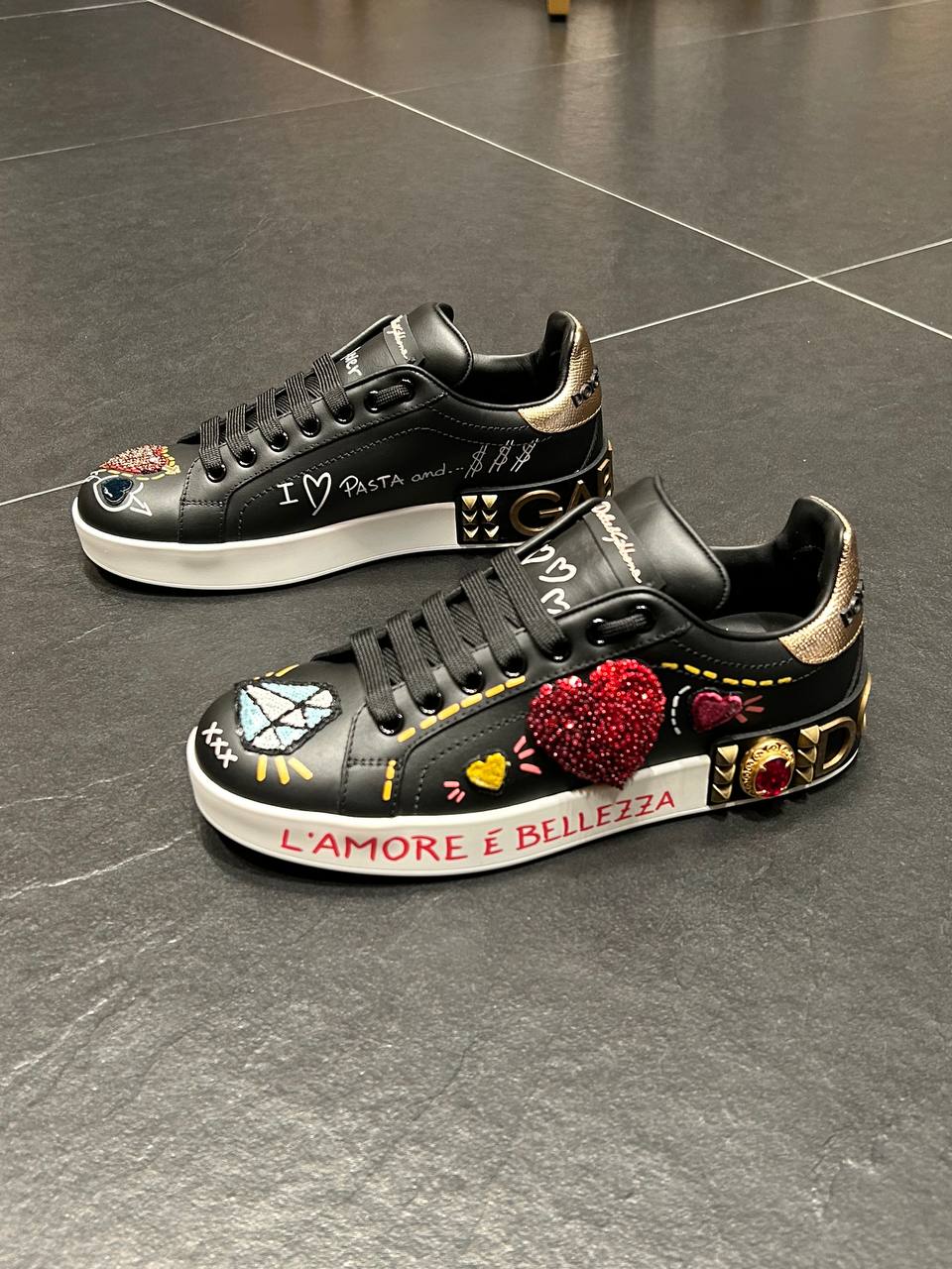 DOLCE & GABBANA OUTLETS 154491