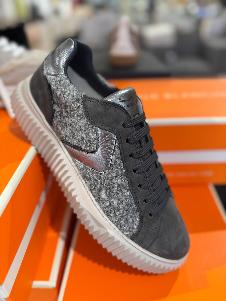 GLAMOUR BOUTIQUE 89482