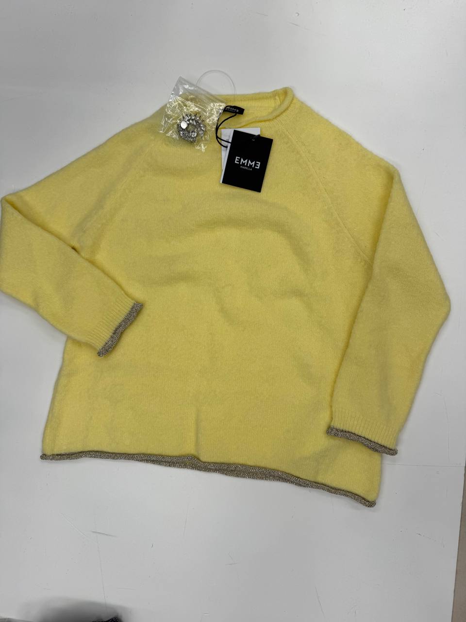 GLAMOUR BOUTIQUE 89600