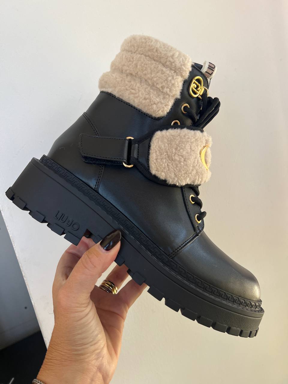 GLAMOUR BOUTIQUE 89740