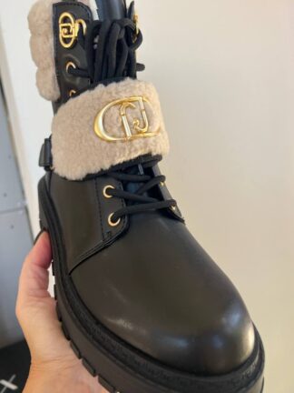 GLAMOUR BOUTIQUE 89744