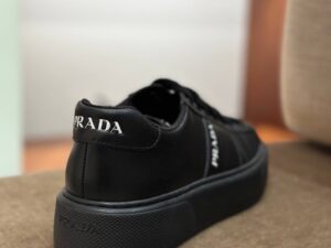 PRADA OUTLET 92083