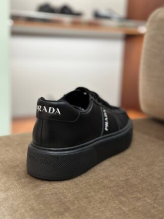 PRADA OUTLET 92083
