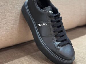 PRADA OUTLET 92084