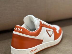 PRADA OUTLET 92087