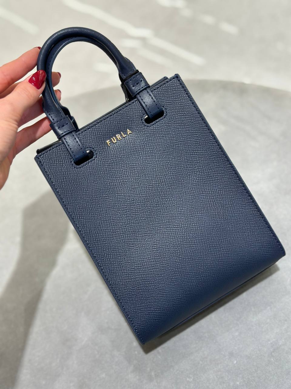 FURLA OUTLETS 44102