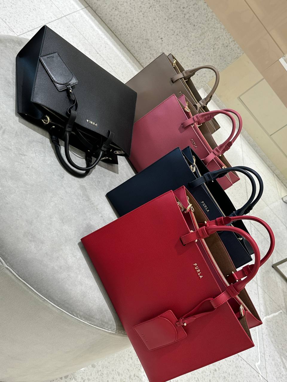 FURLA OUTLETS 44112