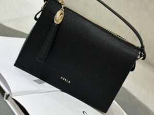 FURLA OUTLETS 44153