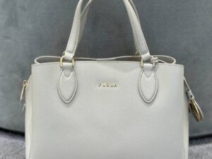FURLA OUTLETS 44160