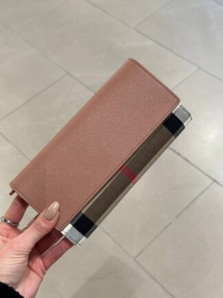 BURBERRY Outlet 6389