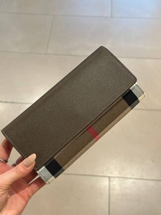 BURBERRY Outlet 6393