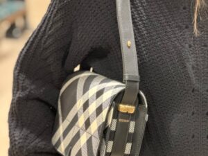 BURBERRY Outlet 6406