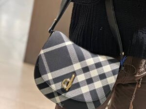 BURBERRY Outlet 6409