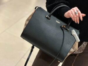 BURBERRY Outlet 6419