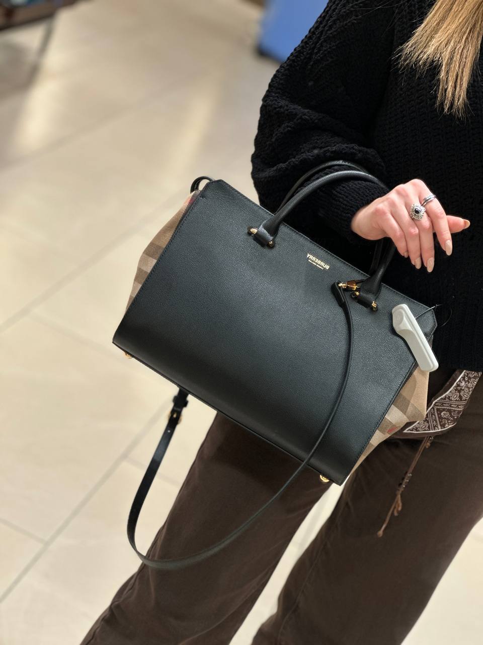 BURBERRY Outlet 6419