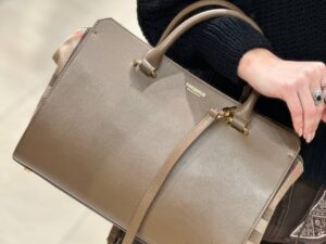 BURBERRY Outlet 6424