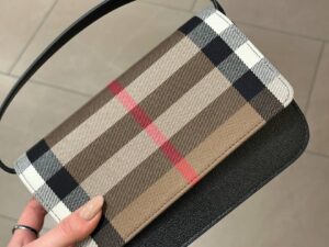 BURBERRY Outlet 6427