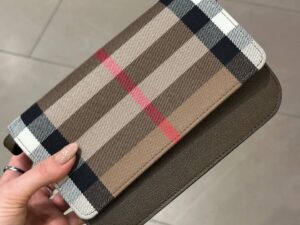 BURBERRY Outlet 6428
