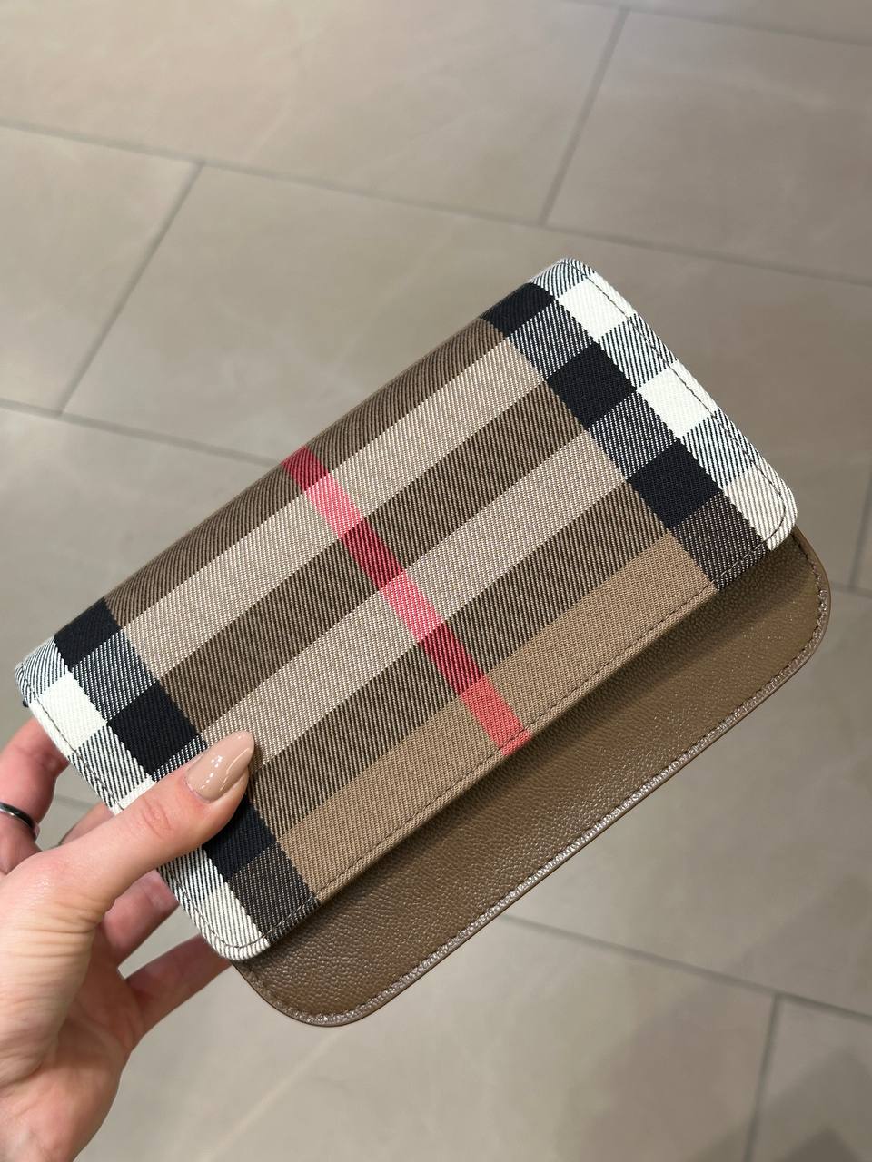 BURBERRY Outlet 6429