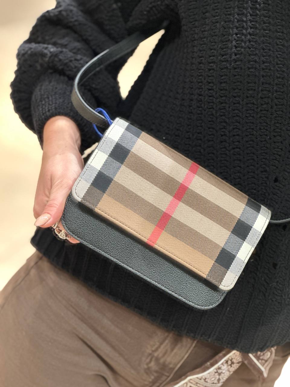 BURBERRY Outlet 6432