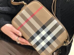 BURBERRY Outlet 6436