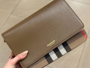BURBERRY Outlet 6441