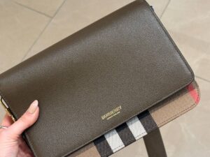 BURBERRY Outlet 6442