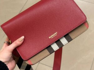 BURBERRY Outlet 6443