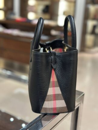BURBERRY Outlet 6460